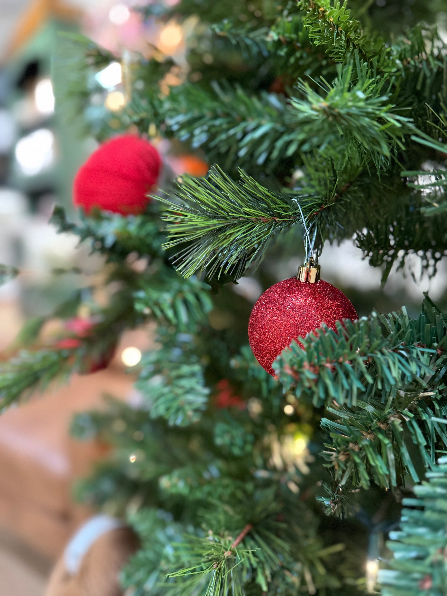Crochet a Christmas Ornament with Jessica