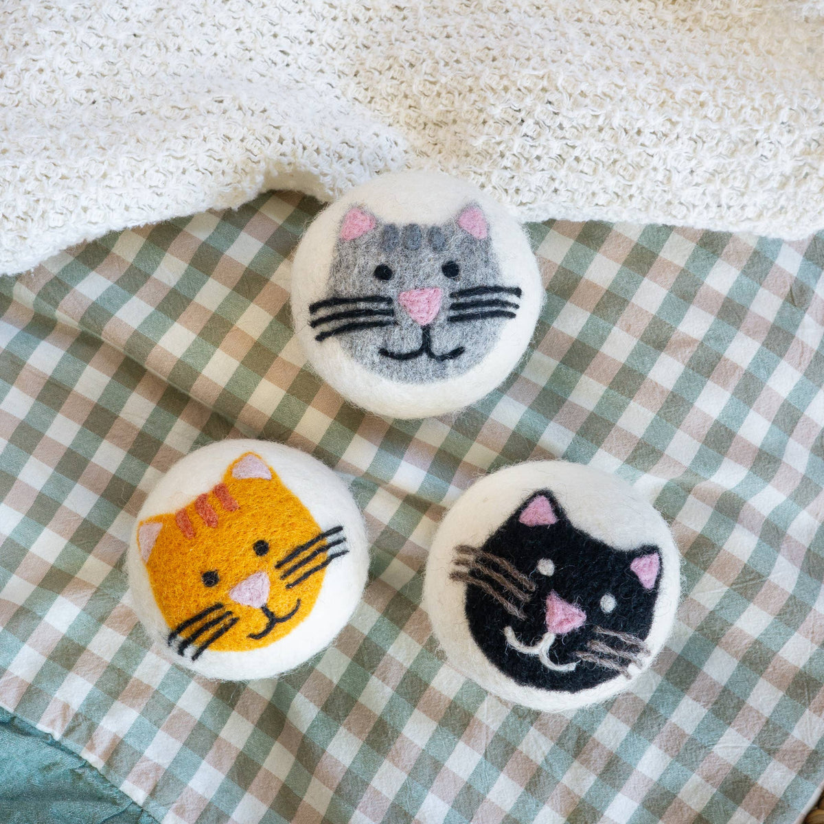 Wool Dryer Ball Grey Cat
