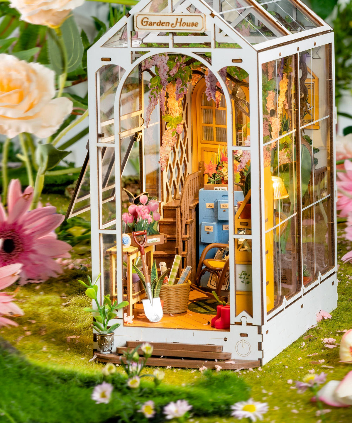 DIY Book Nook Kit: Garden House