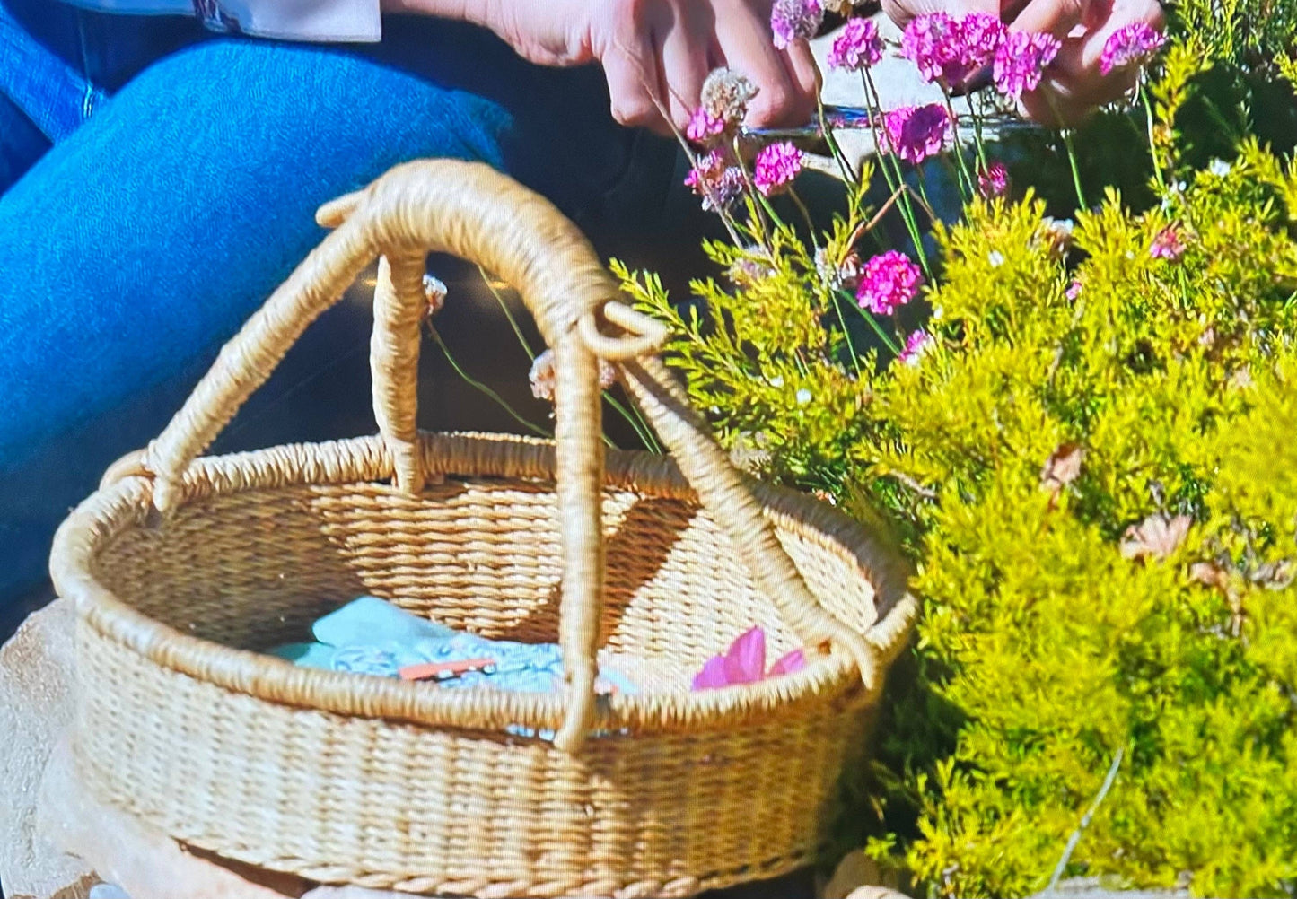 Haverst Woven Basket , Portable Garden Harvest Ghana Basket, for Picnic, Easter Eggs, Storage, Gathering Produce and eggs: Handles - No Leather