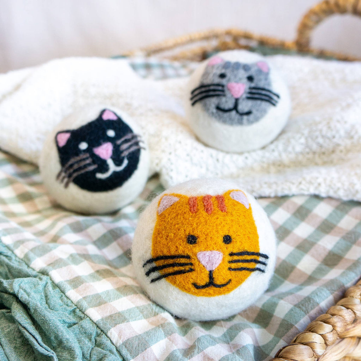 Wool Dryer Ball Grey Cat