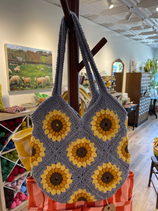 Intermediate Crochet Sweet Summer Sunflower Bag Class October