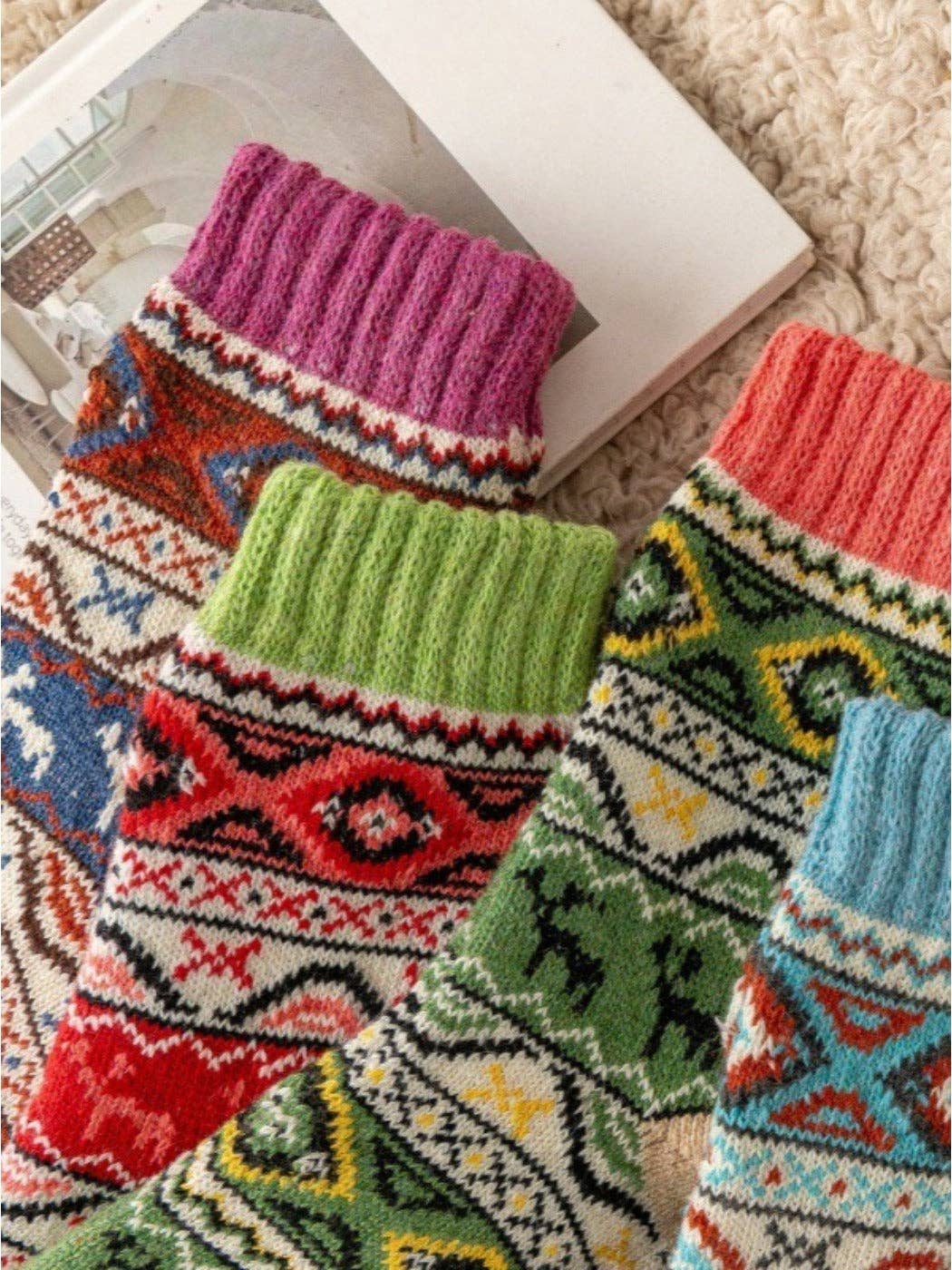 Rufia - Colorful Retro Thick Mid-Calf Winter Socks - 5 Pairs/Pack