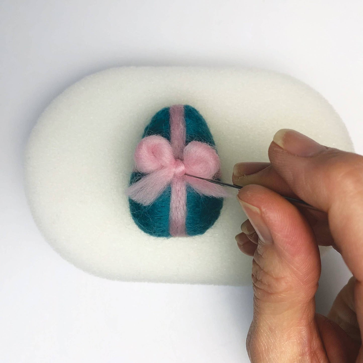 Needle Felting Kit - Easter Eggs