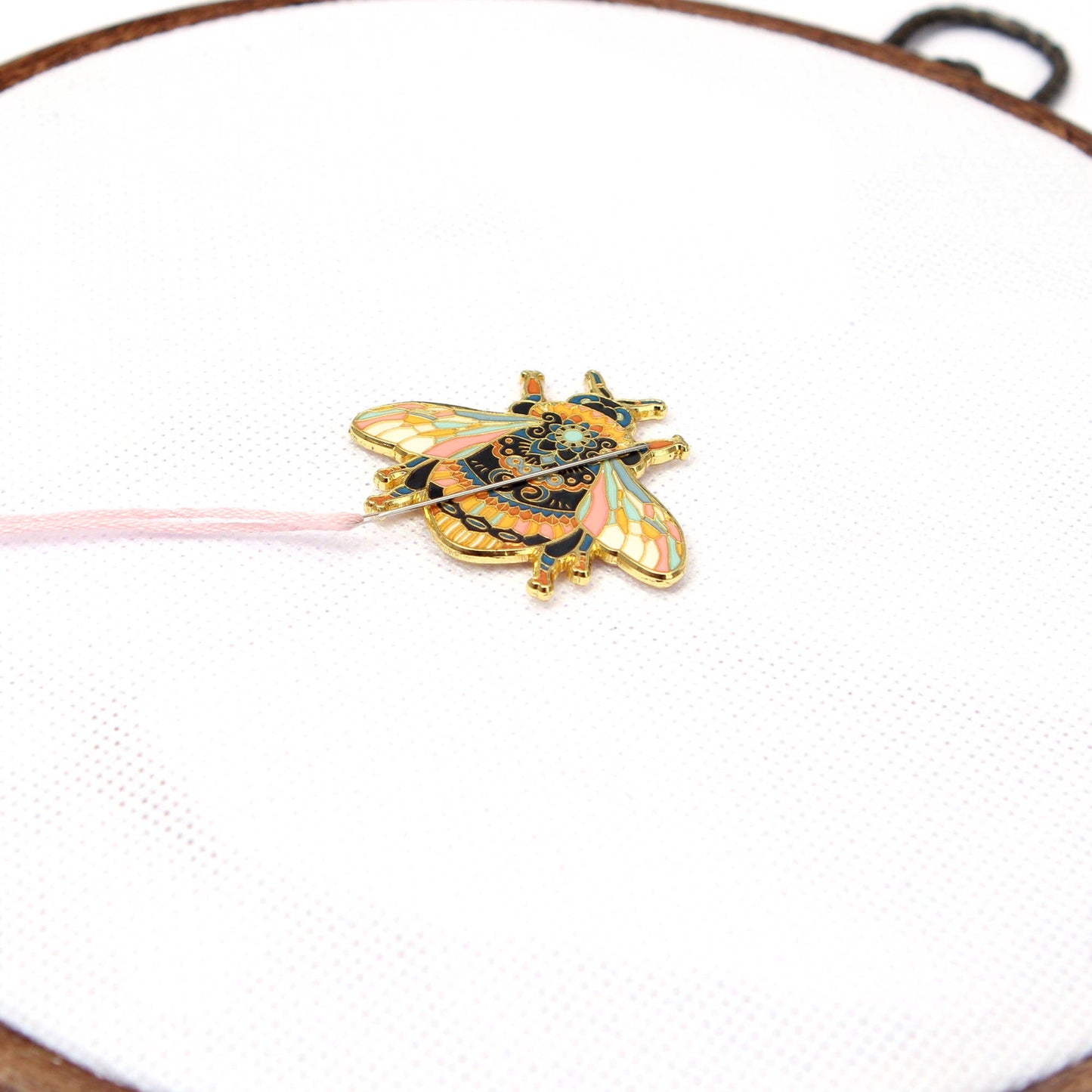 Mandala Bumblebee NM082 - Magnetic Needle Minder Set #2